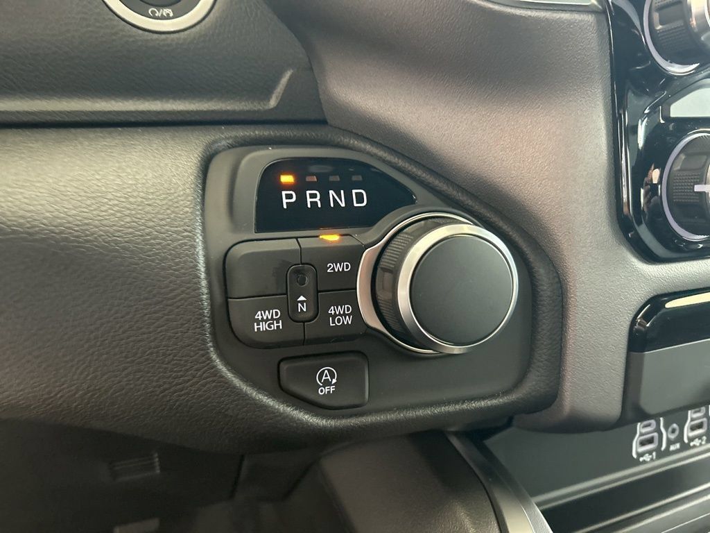 New 2025 RAM 1500 Tradesman AWD/4WD image 9