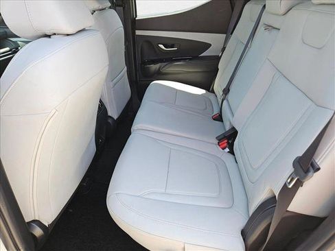 New 2025 Hyundai Santa Cruz SEL image 12