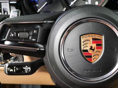 New 2026 Porsche Macan AWD/4WD image 11