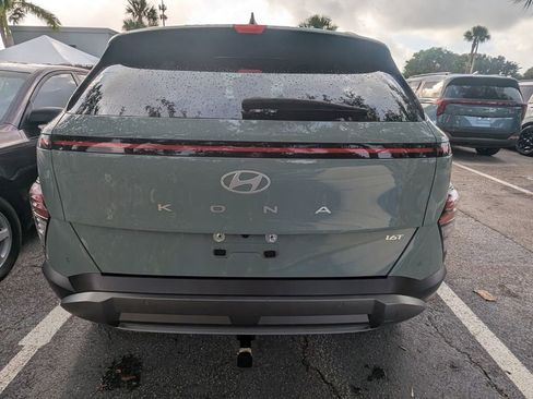 Used 2024 Hyundai Kona Limited FWD image 12