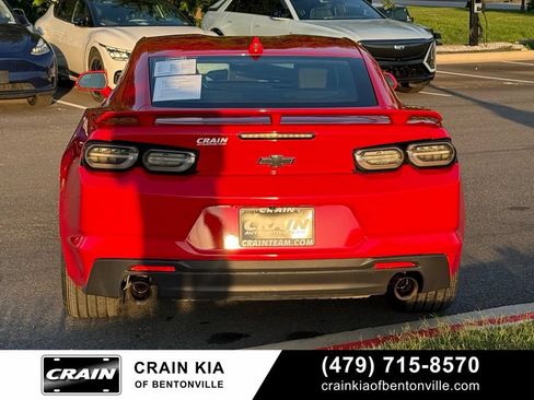 Used 2020 Chevrolet Camaro SS RWD image 6