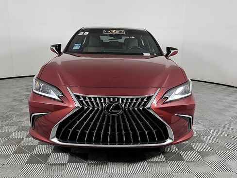 Used 2025 Lexus ES 350 w/ Premium Package FWD image 2
