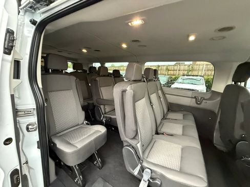 Used 2024 Ford Transit 350 XLT RWD image 38