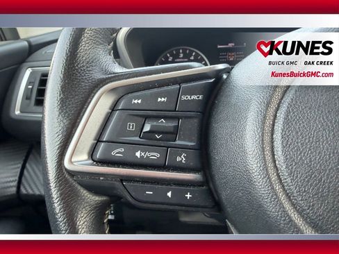 Used 2024 Subaru Ascent Premium w/ Convenience Package image 16