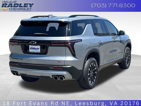 Used 2024 Chevrolet Traverse Z71 w/ Enhanced Driving Package AWD/4WD image 6