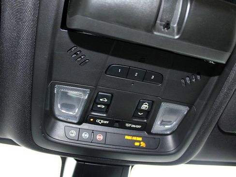 Used 2020 Chevrolet Blazer RS image 18