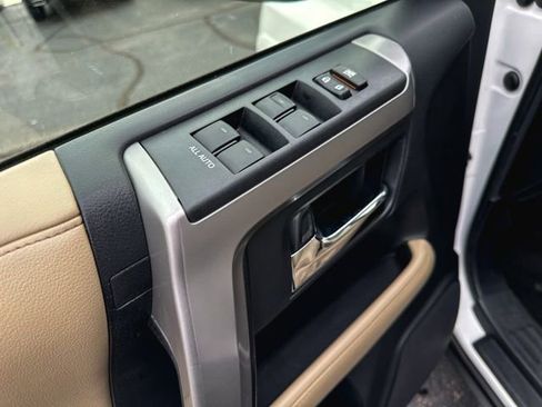 Used 2014 Toyota 4Runner SR5 Premium AWD/4WD image 15