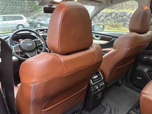 Used 2020 Subaru Ascent Touring w/ Popular Package #2 image 9