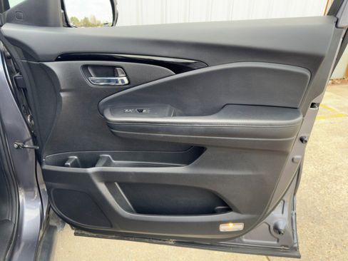 Used 2021 Honda Pilot Touring image 46