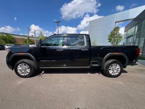 Used 2022 GMC Sierra 3500 Denali w/ Denali Ultimate Package AWD/4WD image 8