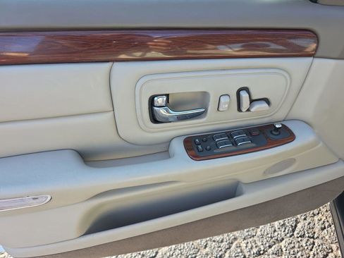 Used 1998 Cadillac De Ville image 5