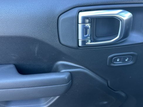 New 2026 Jeep Gladiator Sport image 12