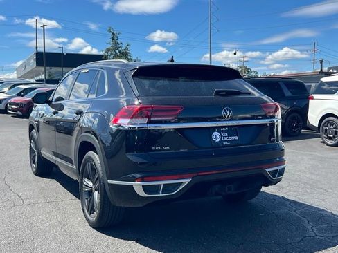 Used 2022 Volkswagen Atlas Cross Sport SEL R-Line AWD/4WD image 9