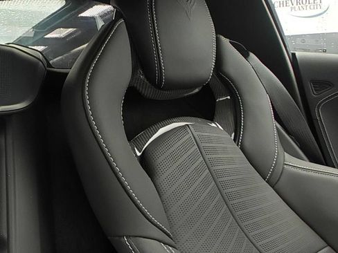 Used 2024 Chevrolet Corvette Stingray Preferred Cpe w/ Stealth Interior Trim Package RWD image 11