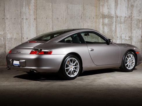 Used 2003 Porsche 911 Targa RWD image 32