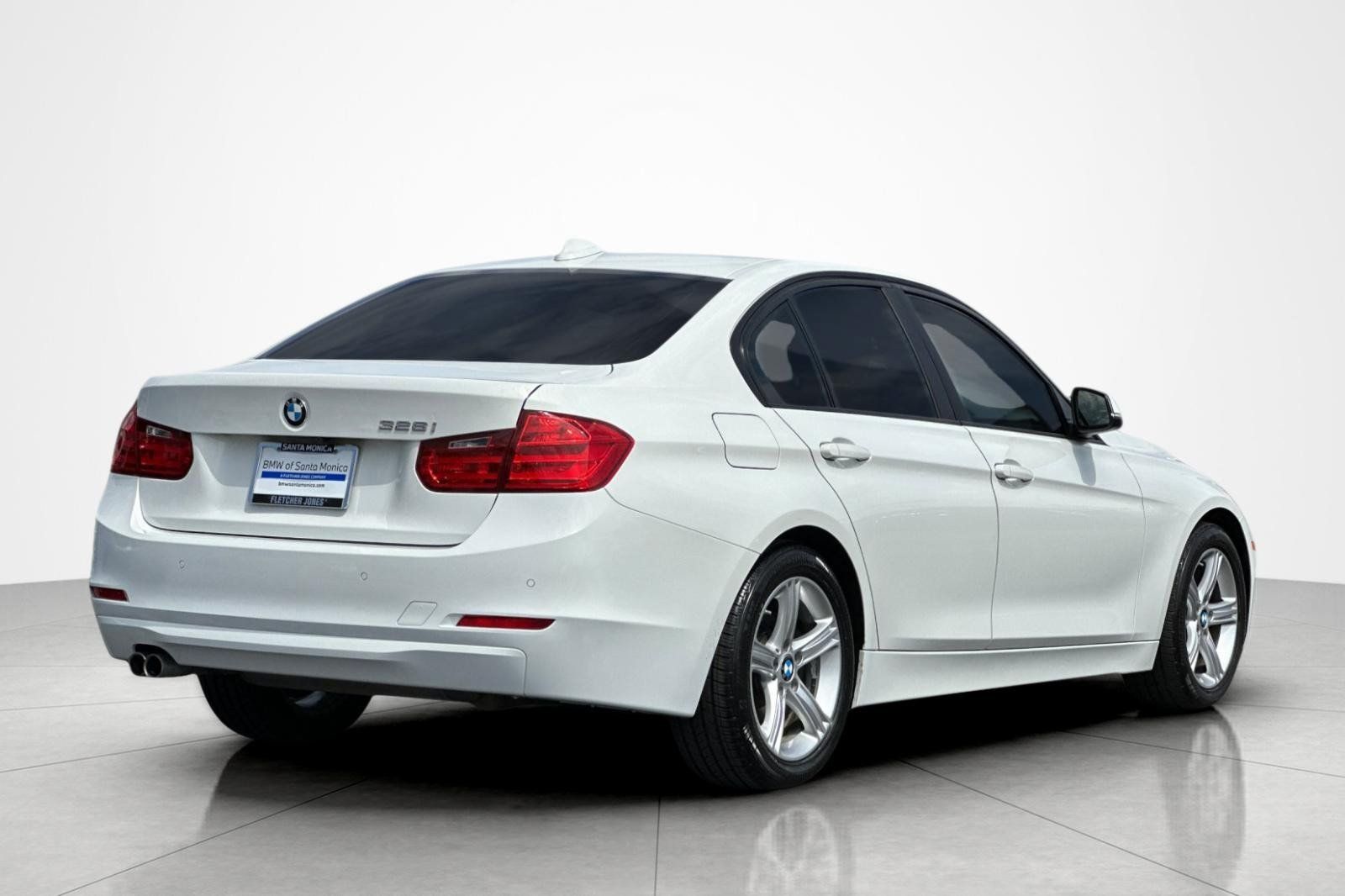 Used 2015 BMW 328i Sedan RWD image 5