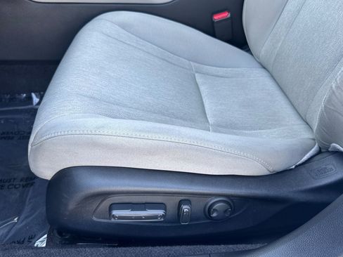 Certified 2024 Honda Accord EX image 15