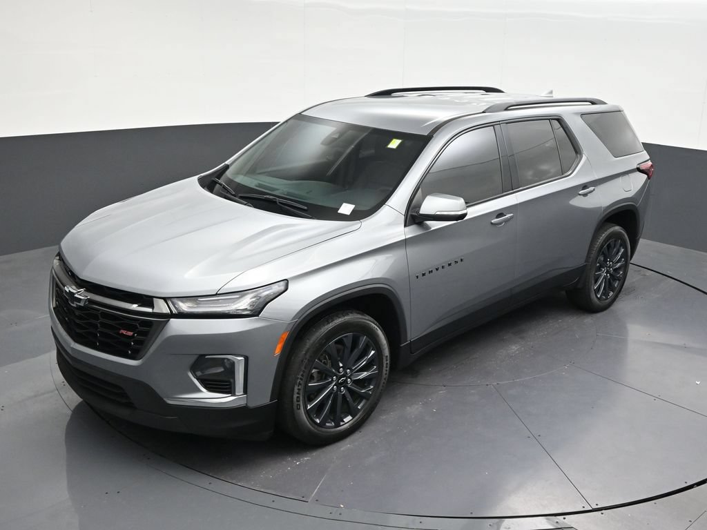Used 2023 Chevrolet Traverse RS FWD image 18