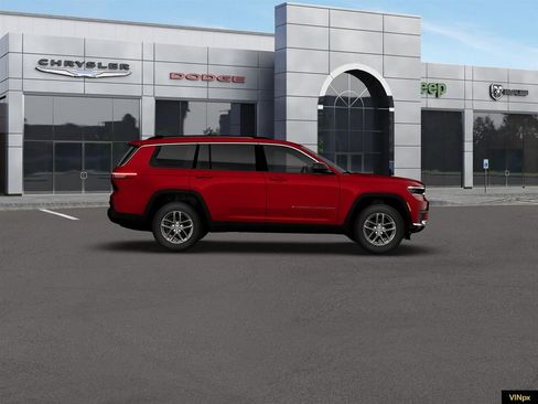 New 2026 Jeep Grand Cherokee L 4WD image 9