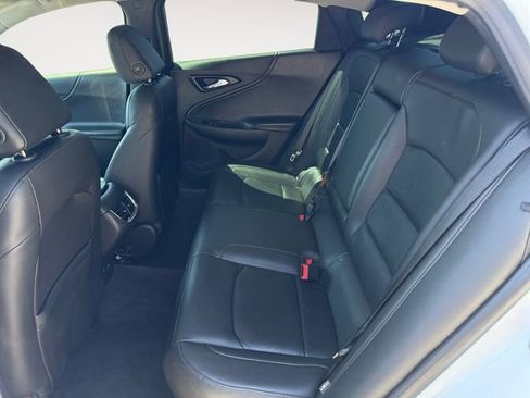 Used 2016 Chevrolet Malibu LT w/ Leather Package FWD image 13