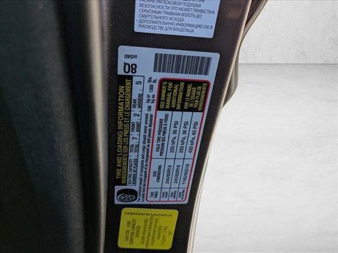 Used 2018 Toyota Highlander XLE image 14