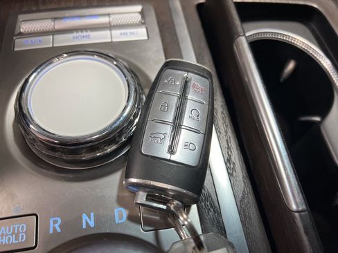 Used 2024 Genesis GV80 2.5T image 35