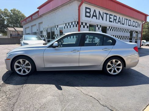 Used 2013 BMW 335i xDrive Sedan AWD/4WD image 2