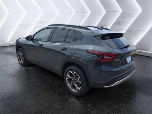 New 2026 Chevrolet Trax LT w/ Driver Confidence Package FWD image 7