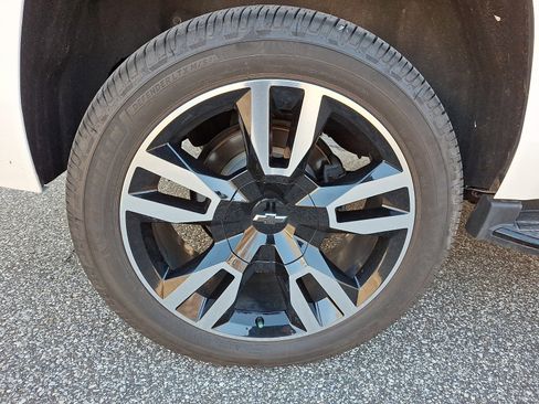 Used 2019 Chevrolet Tahoe Premier image 5