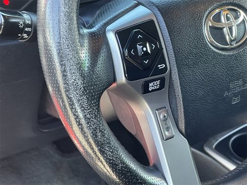 Used 2014 Toyota 4Runner Limited image 22