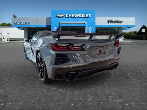 Used 2025 Chevrolet Corvette Stingray Premium Conv w/ Z51 Performance Package RWD image 3