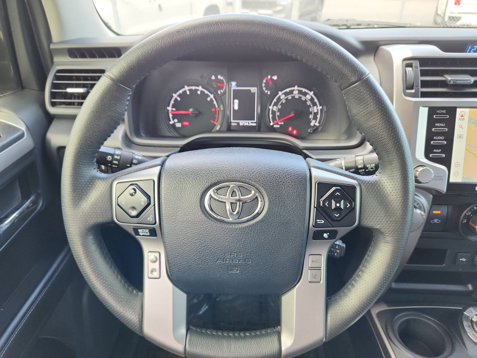 Used 2020 Toyota 4Runner SR5 Premium w/ Moonroof Package AWD/4WD image 9