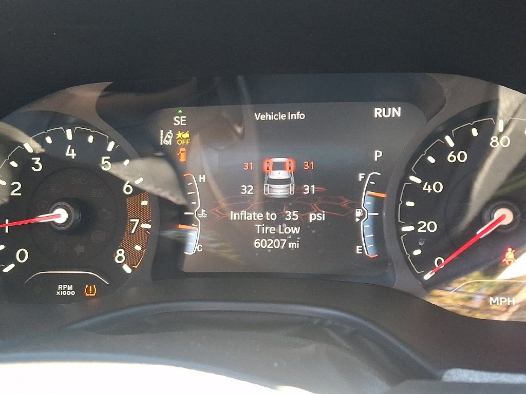 Used 2024 Jeep Compass Latitude AWD/4WD image 17