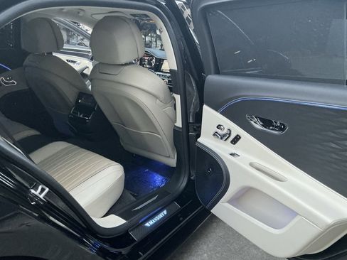 Used 2020 Bentley Flying Spur W12 image 74