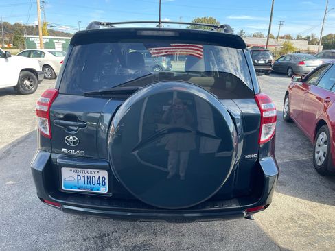 Used 2012 Toyota RAV4 4WD image 3