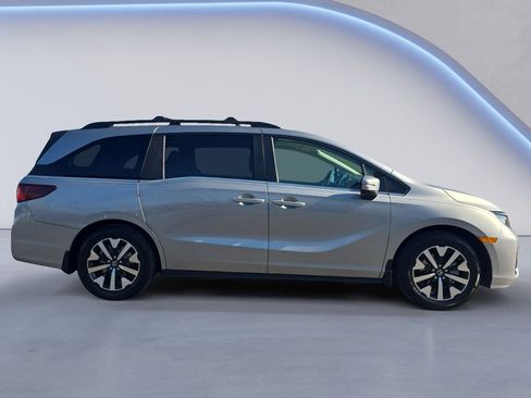 New 2026 Honda Odyssey EX-L image 6