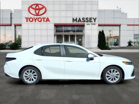 Used 2024 Toyota Camry LE FWD image 2