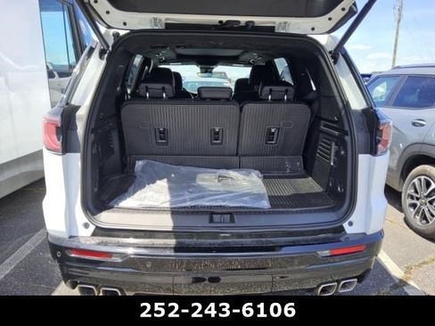 Used 2026 GMC Acadia Denali Ultimate FWD image 14