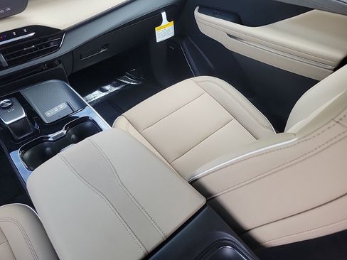 New 2026 Buick Enclave Preferred w/ Power Package image 27