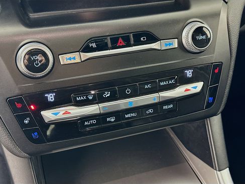 Used 2020 Ford Explorer ST w/ ST Street Pack image 21