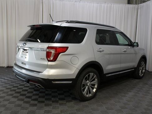 Used 2018 Ford Explorer Limited image 28