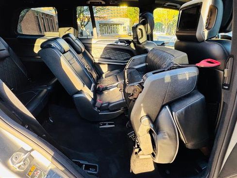 Used 2014 Mercedes-Benz GL 550 4MATIC image 26