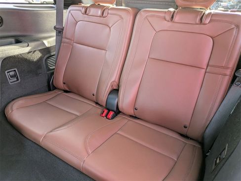 Certified 2024 Lincoln Aviator Reserve w/ Equipment Group 201A image 28