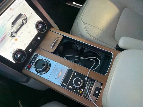 Used 2019 Land Rover Range Rover Supercharged image 29