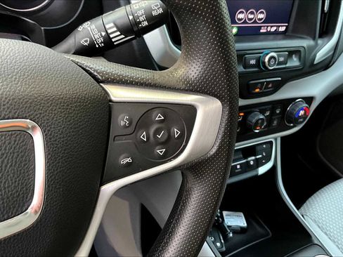 Used 2022 GMC Terrain SLE w/ Driver Convenience Package image 22