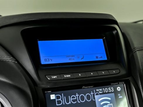 Used 2015 Hyundai Genesis 3.8 image 28