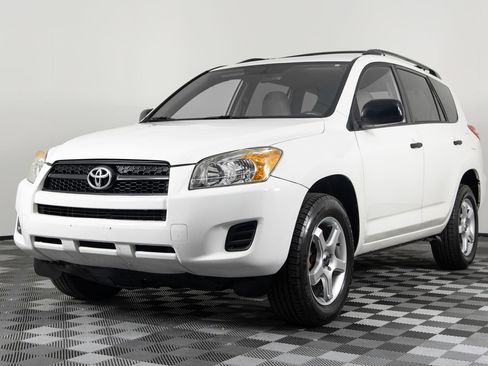 Used 2009 Toyota RAV4 AWD image 2