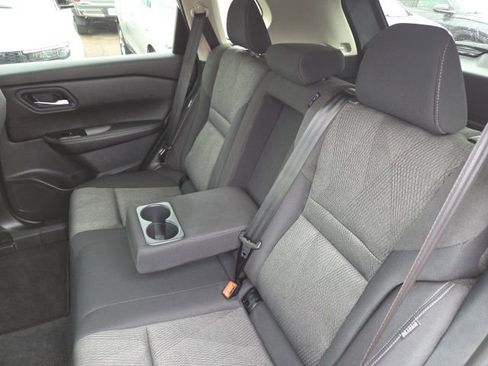 Used 2024 Nissan Rogue SV image 41