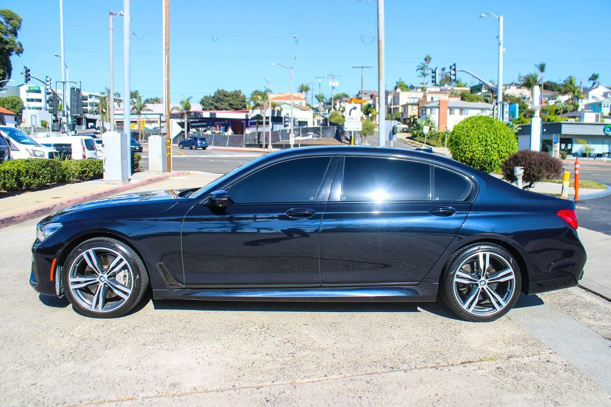 Used 2019 BMW 750i RWD image 2