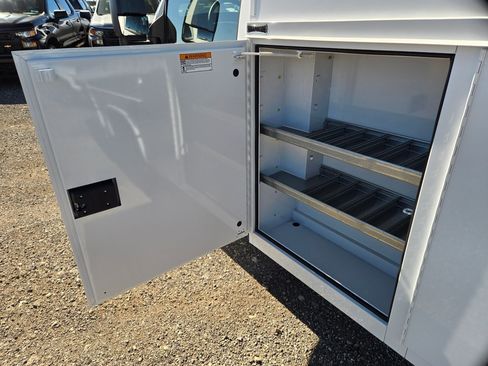 New 2025 Chevrolet Express 3500 w/ Power Convenience Package image 17